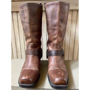 Women Mossimo Katherine Briwn Distressed Leather Western Riding Biker Boots  7